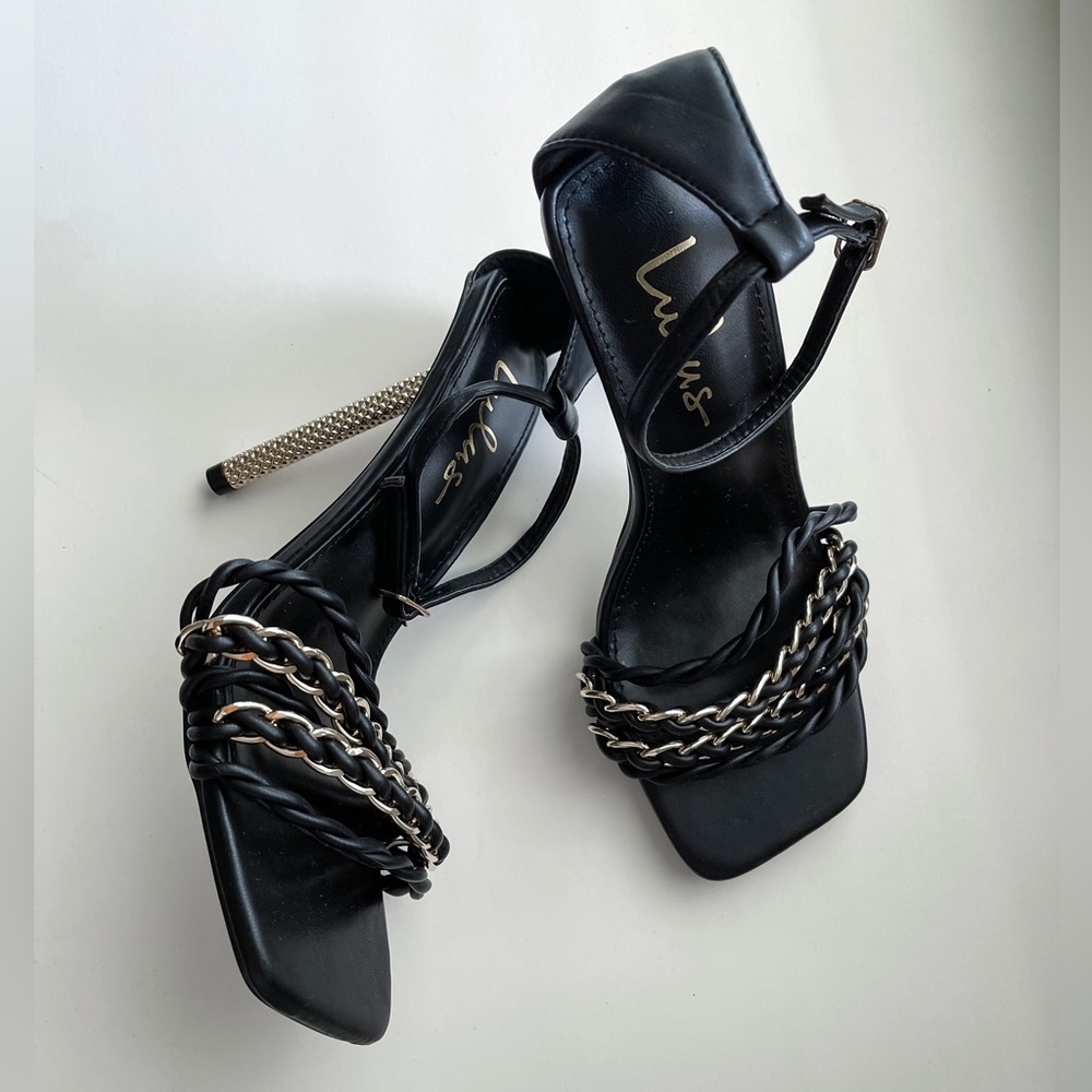 LuLus Black & Gold Chained Heels